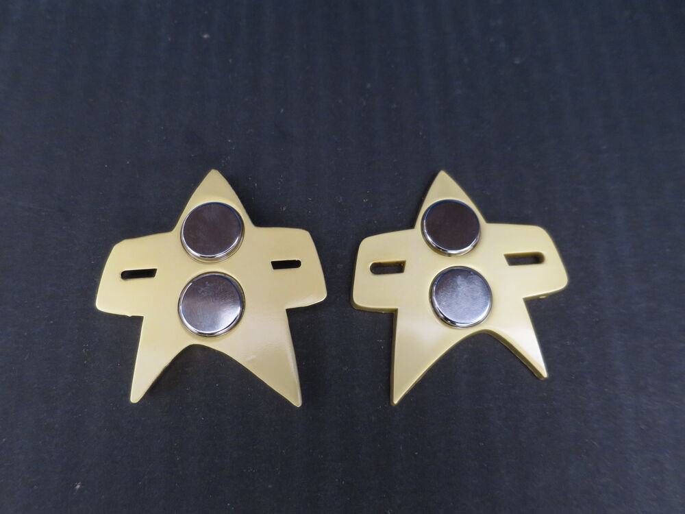 Voyager / DS9 Delta Magnetic Com Badge