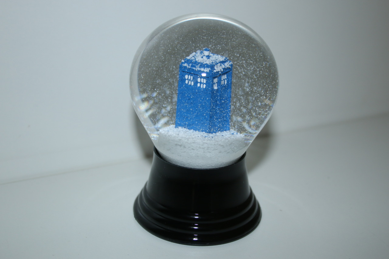 Police Call Box Snow Globe